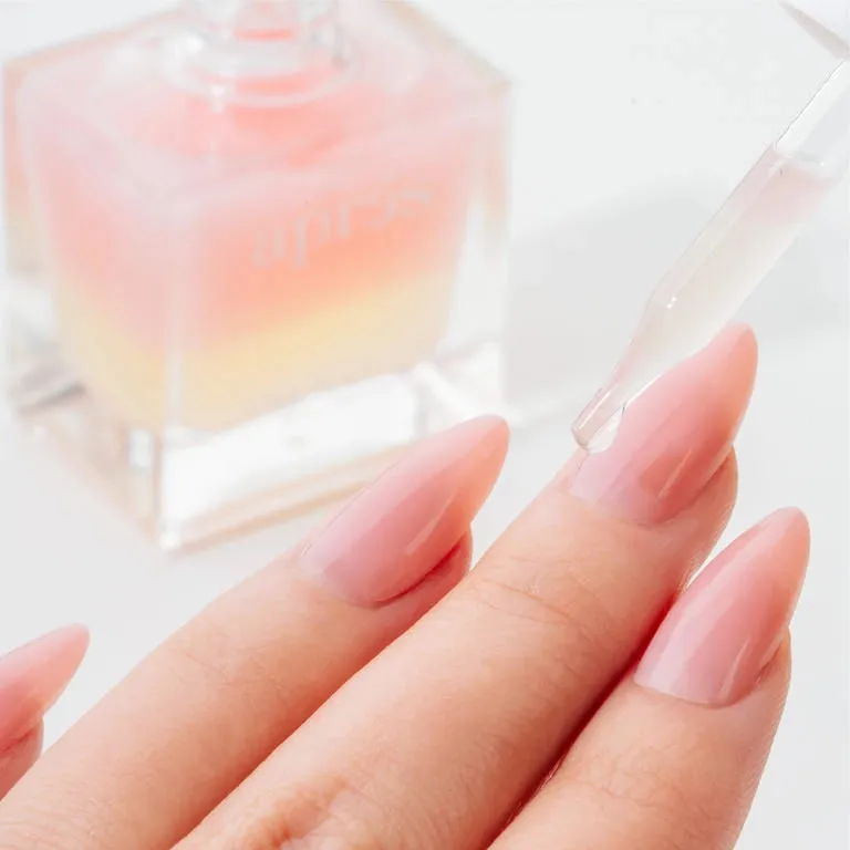 Aprés Nail Cuticle Oil Winter Returns (Pear, Hyacinth, and Amber)