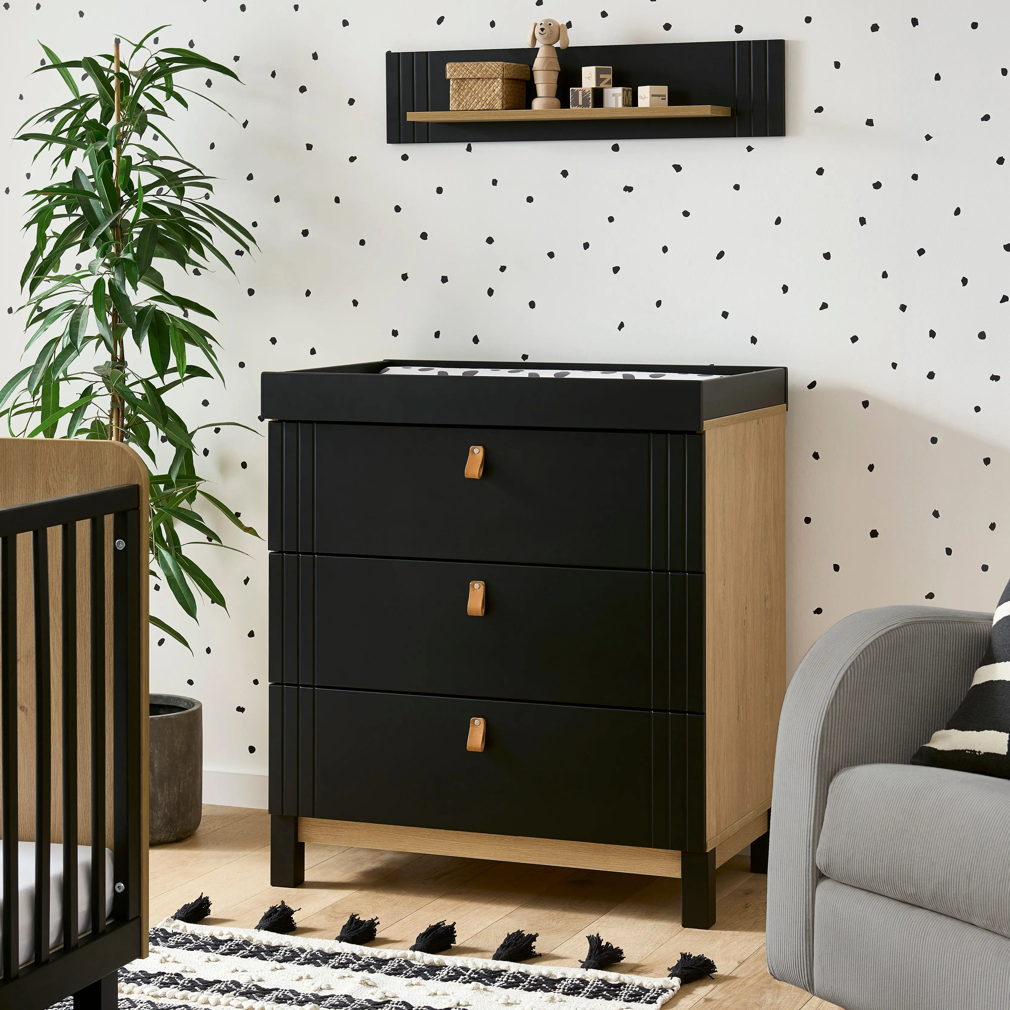 CuddleCo Rafi 3 Piece Room Set in Oak & Black