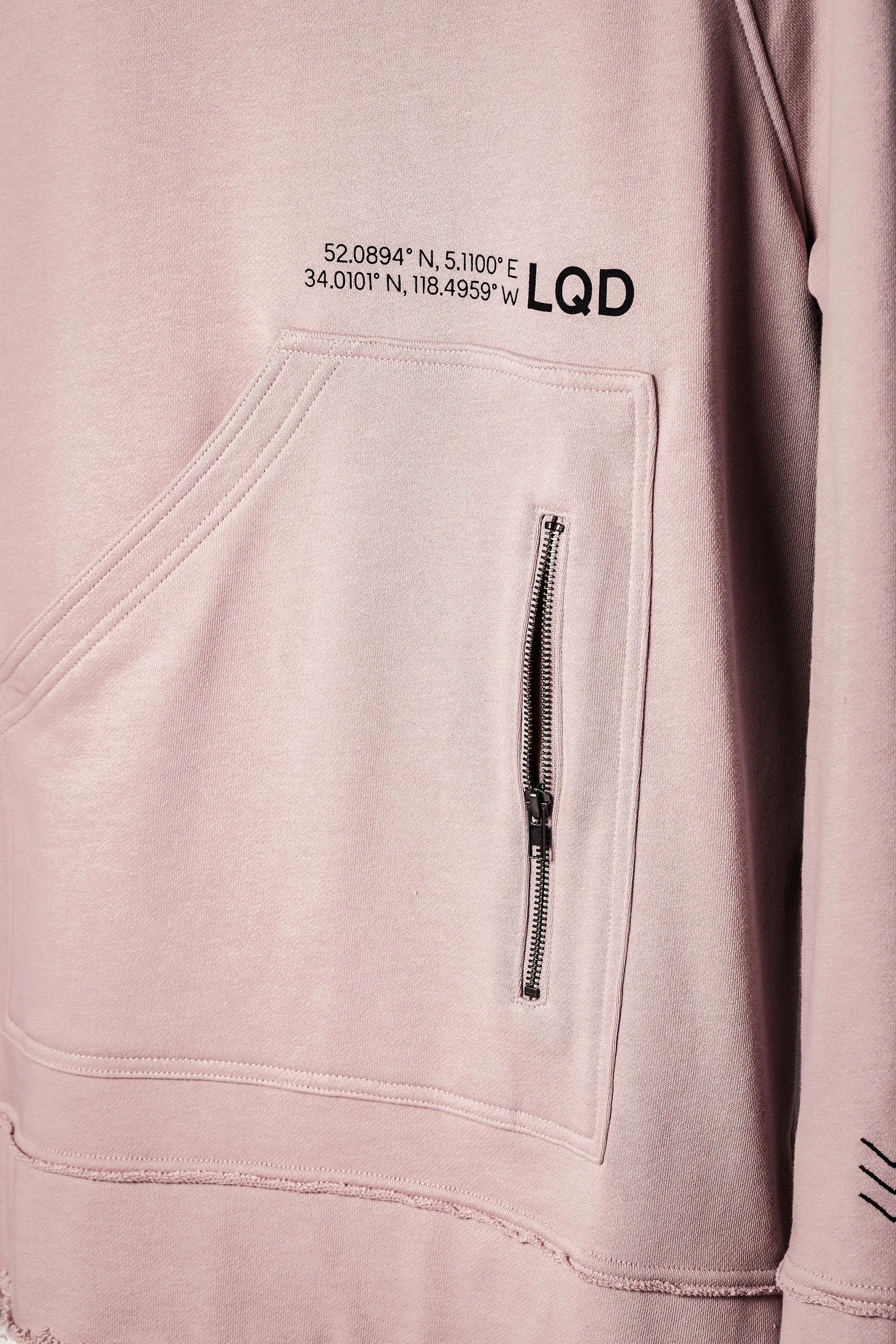 LQD V3 SQUARE POCKET HOODIE