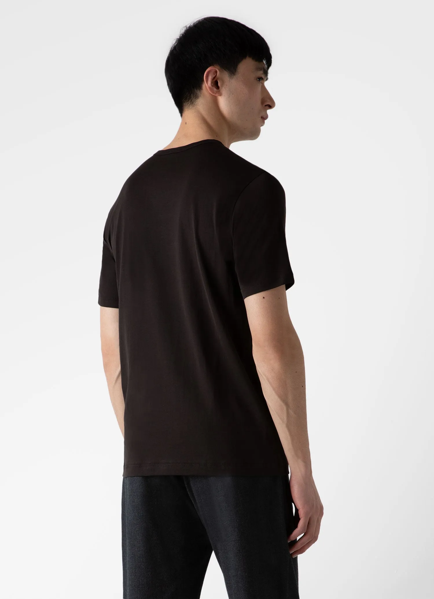 Men's Classic T-shirt in Coffee