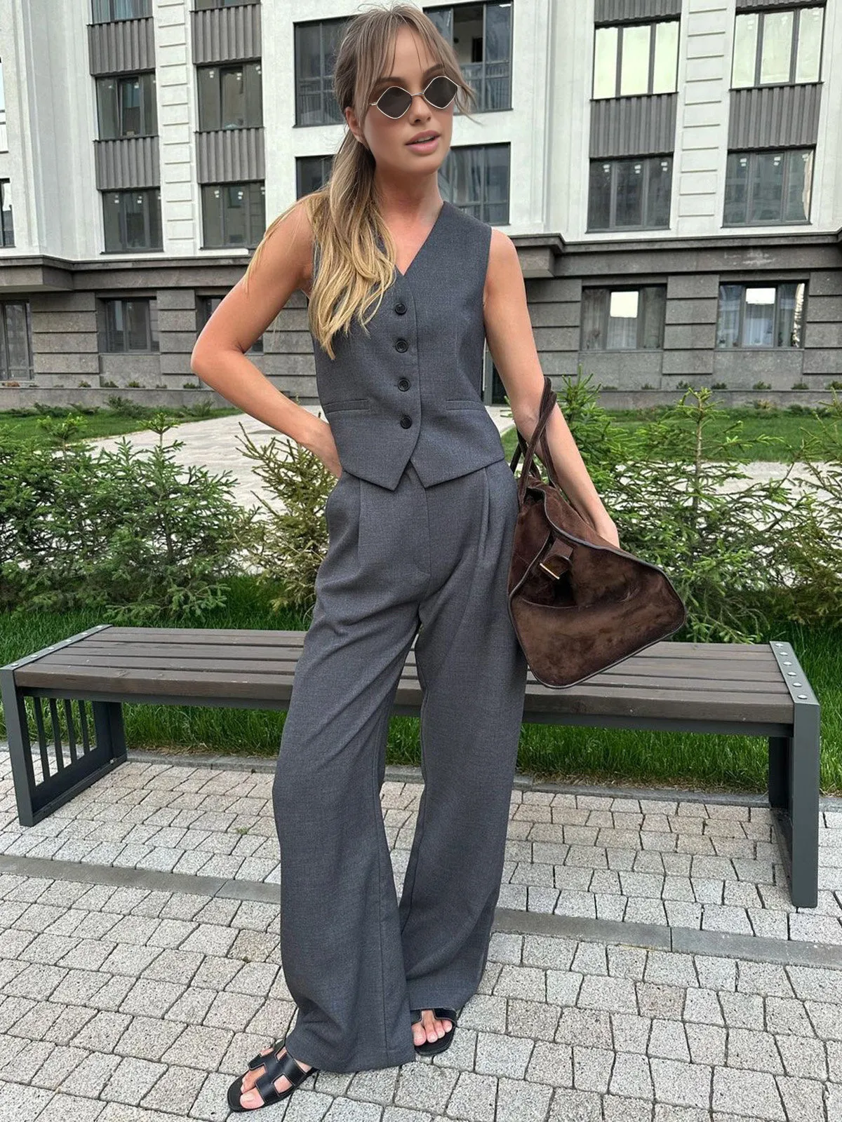 Solid Structured Graceful Suit Vest